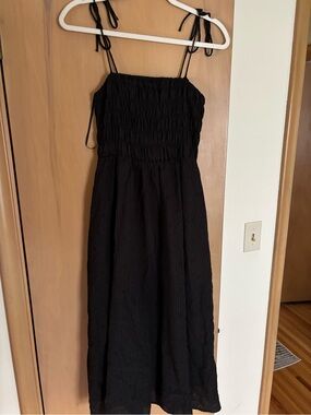 Forever 21 black maxi dress